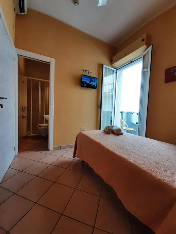 Hotel Originale Rimini Exterior foto
